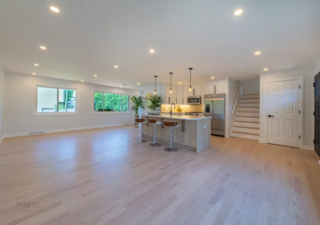 Photo 4 of Single family home for sale at 2405 Avondale Ave, Park Ridge, IL 60068 | MLS# 12721206 | Listing updated on 2026-08-06