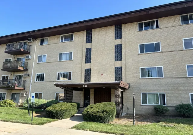 Photo 1 of Condo for sale at 535 S Cleveland Ave #202, Arlington Heights, IL 60005 | MLS# 12721230 | Listing updated on 2026-10-02