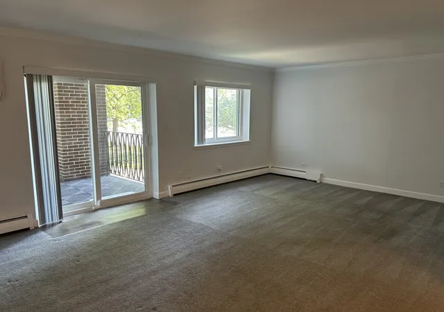 Photo 3 of Condo for sale at 535 S Cleveland Ave #202, Arlington Heights, IL 60005 | MLS# 12721230 | Listing updated on 2026-10-02