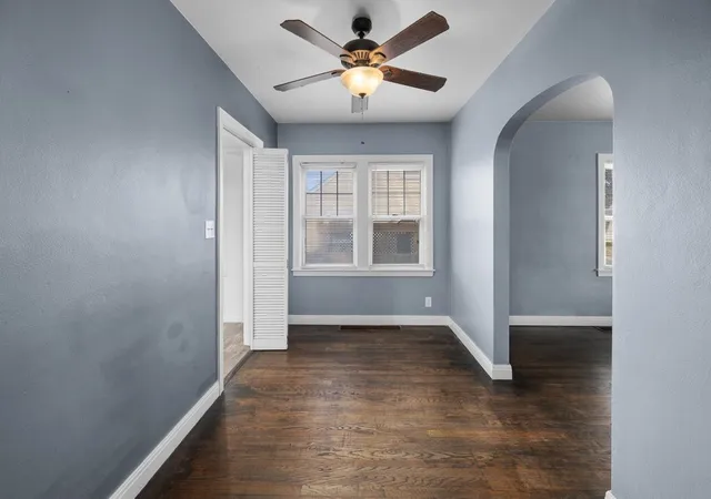 Photo 4 of Single family home for sale at 433 51st Street, Moline, IL 61265 | MLS# 12721278 | Listing updated on 2026-10-03