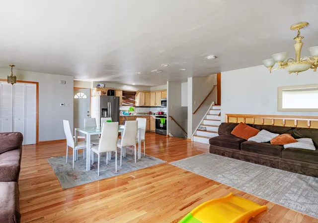 Photo 3 of Single family home for sale at 7832 Lamon Ave, Burbank, IL 60459 | MLS# 12721289 | Listing updated on 2026-08-06