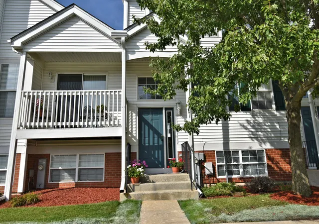 Photo 3 of Townhouse for sale at 1361 Fox Hound Trl, Beecher, IL 60401 | MLS# 12721347 | Listing updated on 2026-09-25