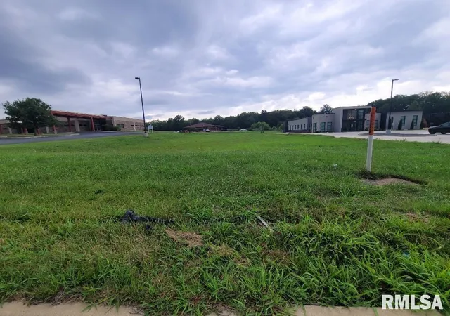 Photo 3 of Land for sale at 3128 Veterans Memorial Dr, Mt Vernon, IL 62864 | MLS# 12721363 | Listing updated on 2026-08-06