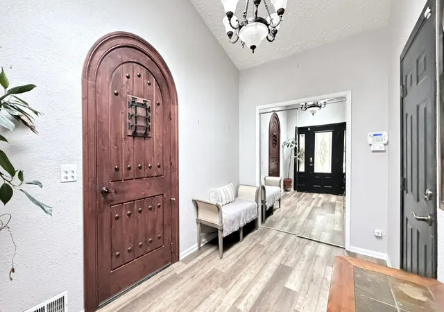 Photo 3 of Single family home for sale at 14103 S Cherokee Trl, Homer Glen, IL 60491 | MLS# 12721372 | Listing updated on 2026-10-07