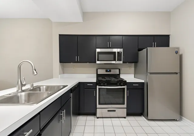Photo 3 of Townhouse for sale at 1479 Walnut Hl Ave, St. Charles, IL 60174 | MLS# 12721420 | Listing updated on 2026-09-24