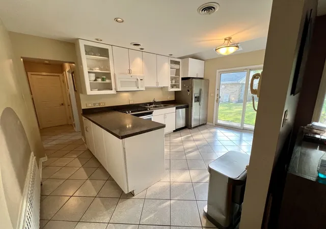 Photo 3 of Single family home for sale at 7338 N Tripp Ave, Lincolnwood, IL 60712 | MLS# 12721424 | Listing updated on 2026-08-07