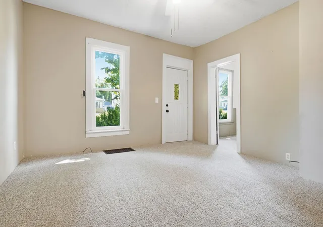 Photo 3 of Single family home for sale at 1002 E Empire St, Bloomington, IL 61701 | MLS# 12721436 | Listing updated on 2026-09-28