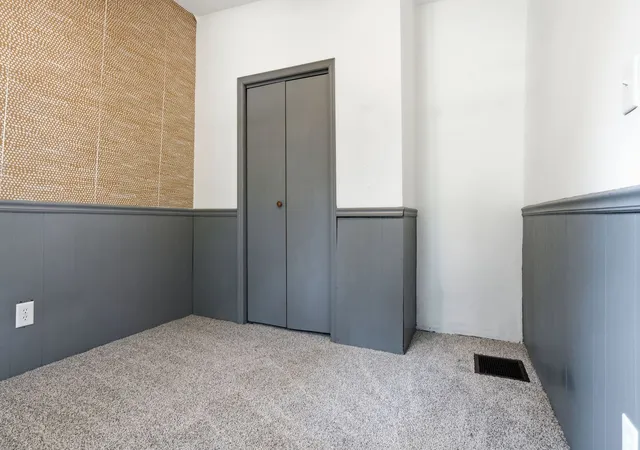 Photo 4 of Single family home for sale at 1002 E Empire St, Bloomington, IL 61701 | MLS# 12721436 | Listing updated on 2026-09-28