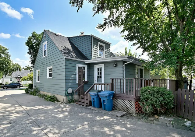 Photo 33 of Single family home for sale at 1034 S Saylor Ave, Elmhurst, IL 60126 | MLS# 12721439 | Listing updated on 2026-08-31