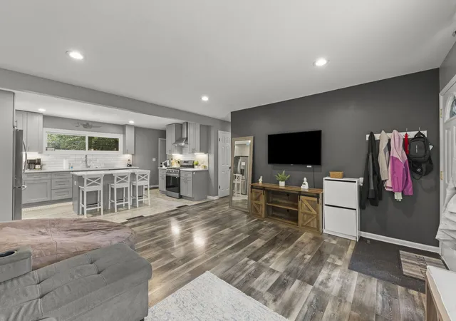 Photo 2 of Single family home for sale at 203 Lilac Ln, North Aurora, IL 60542 | MLS# 12721462 | Listing updated on 2026-09-30