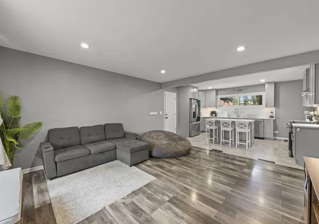 Photo 3 of Single family home for sale at 203 Lilac Ln, North Aurora, IL 60542 | MLS# 12721462 | Listing updated on 2026-09-30