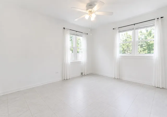 Photo 4 of Single family home for sale at 109 N Main St, Mount Prospect, IL 60056 | MLS# 12721480 | Listing updated on 2026-10-01