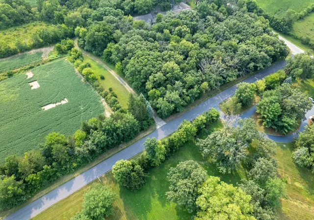 5th image of 916 W Town Line Rd, Leaf River, IL 61047 | MLS# 12721506