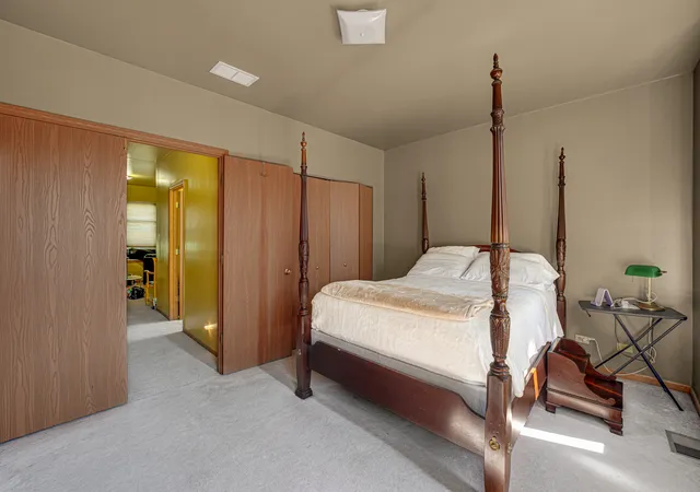 Listing Photo 5 - Condo for sale in building located at 8008 S Ridgeland Ave, Chicago, IL 60617 - Unit #2A