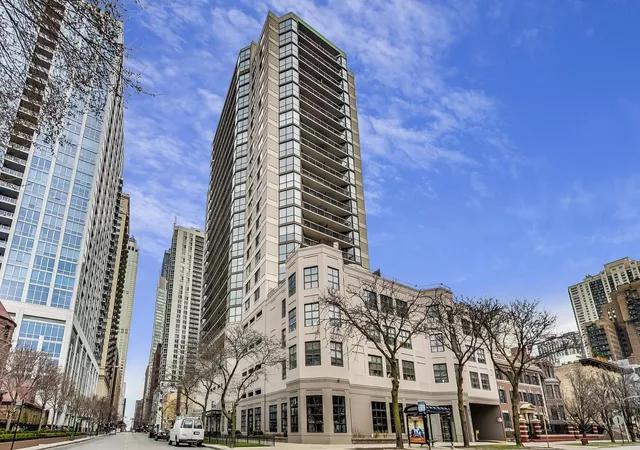 1st image of 33 W Delaware Pl, Chicago, IL 60610
