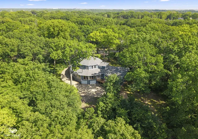 2nd image of 1251 Woodland Ct, Joliet, IL 60436 | MLS# 12721561