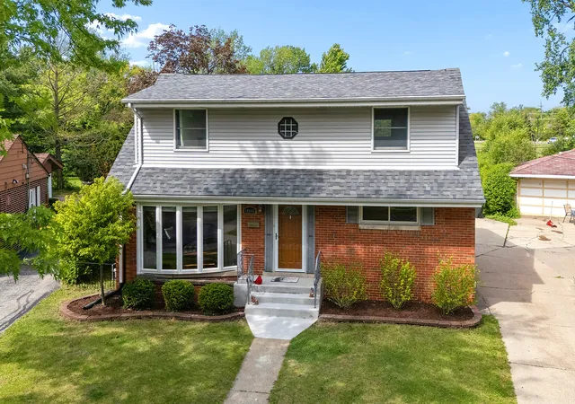 1st image of 18646 Golfview Ave, Homewood, IL 60430 | MLS# 12721607