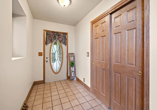Photo 2 of Single family home for sale at 118 Eldorado Ct, Minooka, IL 60447 | MLS# 12721647 | Listing updated on 2026-08-30