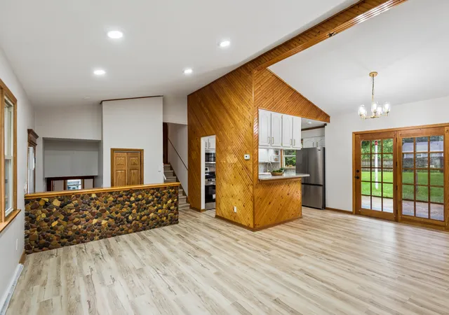Photo 3 of Single family home for sale at 1819 Elmwood Dr, Lindenhurst, IL 60046 | MLS# 12721685 | Listing updated on 2026-10-05