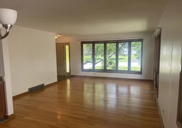 Photo 5 of Single family home for sale at 1s471 Monterey Ave, Oakbrook Terrace, IL 60181 | MLS# 12721756 | Listing updated on 2026-09-02