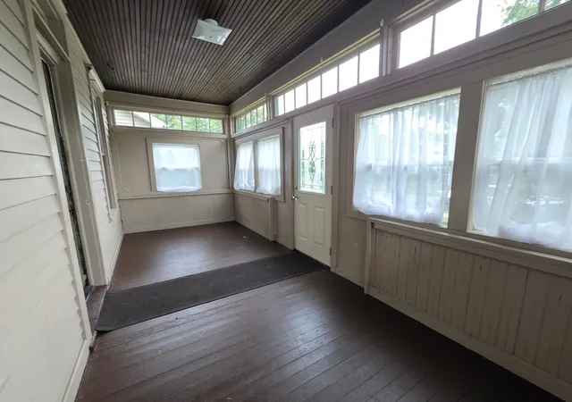 Photo 2 of Single family home for sale at 813 Pine St, Ottawa, IL 61350 | MLS# 12721776 | Listing updated on 2026-09-01