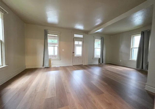 Photo 4 of Single family home for sale at 813 Pine St, Ottawa, IL 61350 | MLS# 12721776 | Listing updated on 2026-09-01