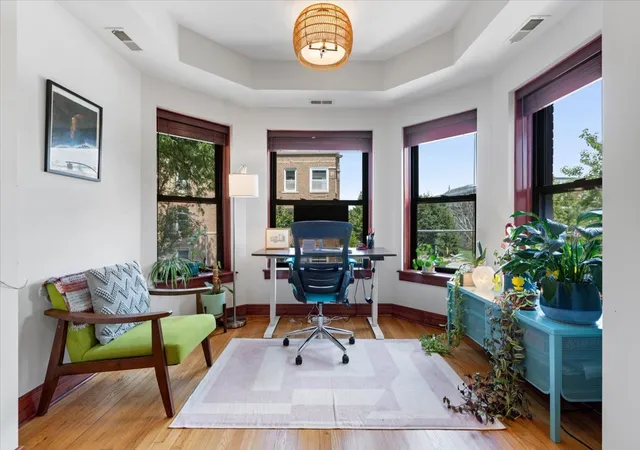 Photo 3 of Sale Pending at 1501 W Ardmore Ave #2, Chicago, IL 60660 | MLS# 12721777 | Listing updated on 2026-09-20