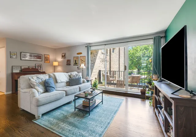 Photo 3 of Sale Pending at 4136 N California Ave #201, Chicago, IL 60618 | MLS# 12721796 | Listing updated on 2026-09-14