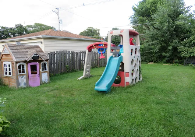 Photo 2 of Single family home for sale at 799 S Hawthorne Ave, Elmhurst, IL 60126 | MLS# 12721824 | Listing updated on 2026-08-15