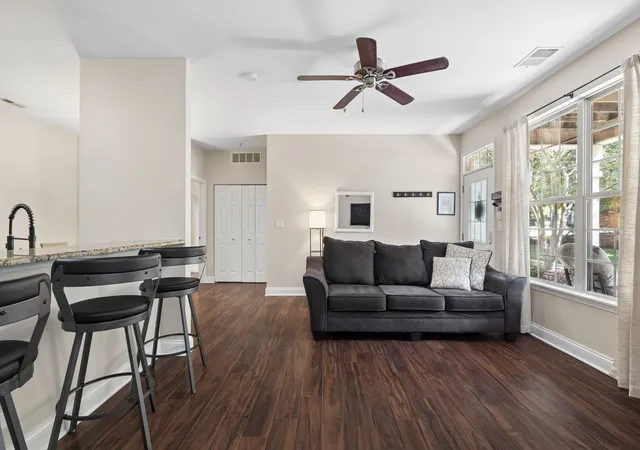 Photo 3 of Condo for sale at 1032 Swift Rd #1B, Glen Ellyn, IL 60137 | MLS# 12721867 | Listing updated on 2026-09-04
