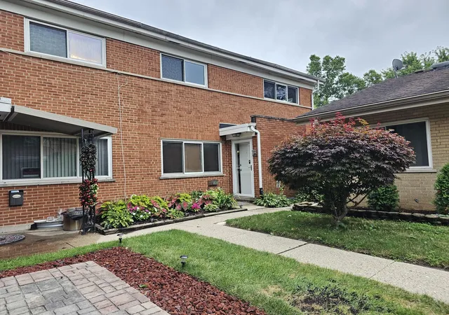Townhouse for sale at 217 Dodge Ave #A, Evanston, IL 60202 | MLS# 12721908