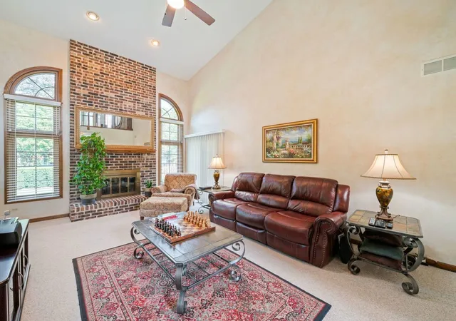 Photo 2 of Single family home for sale at 1131 Prairie Dr, Algonquin, IL 60102 | MLS# 12721931 | Listing updated on 2026-09-12