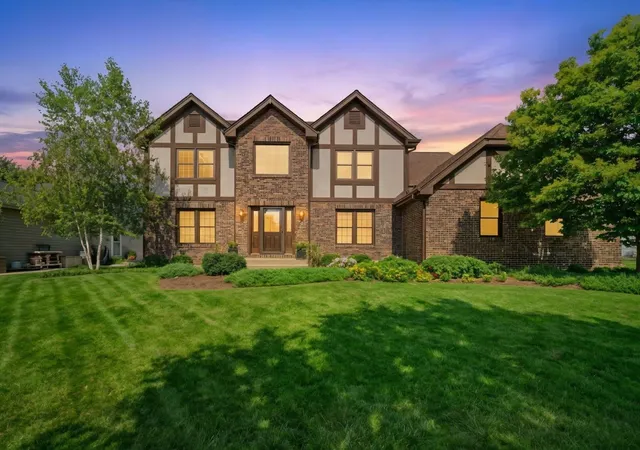 Photo 45 of Single family home for sale at 1131 Prairie Dr, Algonquin, IL 60102 | MLS# 12721931 | Listing updated on 2026-09-12