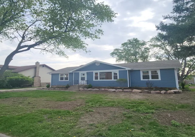 Photo 2 of Single family home for sale at 12241 Rexford St, Alsip, IL 60803 | MLS# 12721950 | Listing updated on 2026-09-04