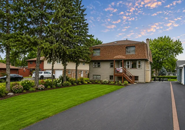 4th image of 717 Monterrey Ter, Mc Henry, IL 60051 | MLS# 12721960