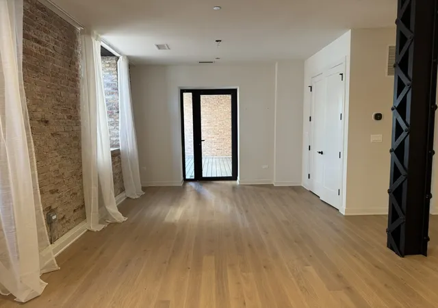 Photo 4 of Condo for sale at 1356 W Chestnut St #203, Chicago, IL 60642 | MLS# 12721971 | Listing updated on 2026-09-12