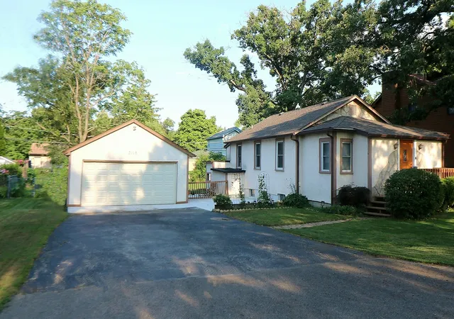 Photo 2 of Single family home for sale at 3116 Cedar Ter, Island Lake, IL 60042 | MLS# 12722000 | Listing updated on 2026-08-28