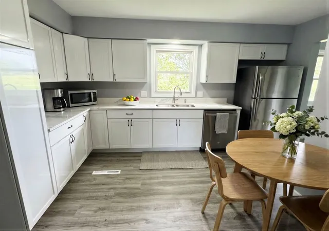 Photo 3 of Single family home for sale at 2886 S Southbrook Dr, Kankakee, IL 60901 | MLS# 12722038 | Listing updated on 2026-10-07