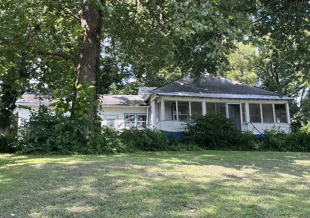 Photo 1 of Single family home for sale at 22932 State Hwy 106, Barry, IL 62312 | MLS# 12722049 | Listing updated on 2026-10-20