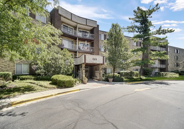 Photo 2 of Condo for sale at 245 S Park Ln #419, Palatine, IL 60074 | MLS# 12722055 | Listing updated on 2026-09-04