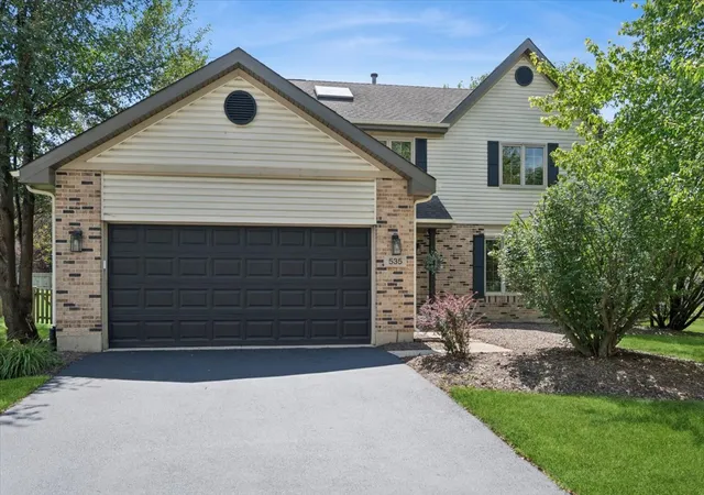 Photo 1 of Single family home for sale at 535 Chester Ct W, Aurora, IL 60504 | MLS# 12722070 | Listing updated on 2026-09-22