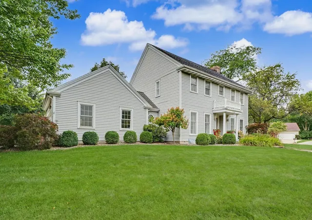 Photo 3 of Single family home for sale at 702 Cambridge Dr, Paxton, IL 60957 | MLS# 12722159 | Listing updated on 2026-09-18