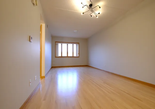 Photo 2 of Sale Pending at 1828 S Wentworth Ave #4B, Chicago, IL 60616 | MLS# 12722181 | Listing updated on 2026-08-06