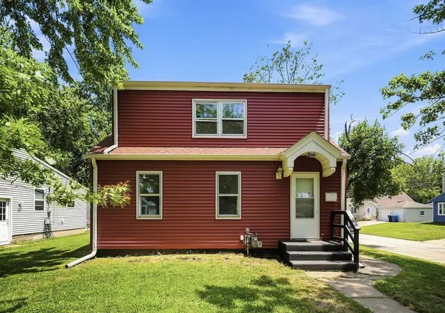 Photo 1 of Single family home for sale at 2055 36th Street, Rock Island, IL 61201 | MLS# 12722200 | Listing updated on 2026-09-30