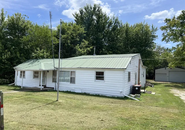 1st image of 207 E North St, Heyworth, IL 61745 | MLS# 12722205