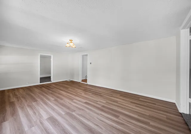 Photo 4 of Single family home for sale at 207 E North St, Heyworth, IL 61745 | MLS# 12722205 | Listing updated on 2026-10-02