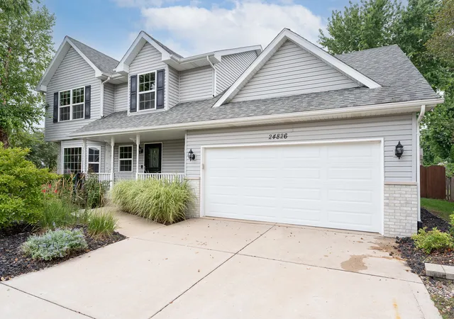 Photo 4 of Single family home for sale at 24826 Jensen St, Shorewood, IL 60404 | MLS# 12722219 | Listing updated on 2026-09-20