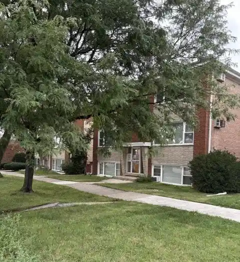 Listing Photo 12 - Condo for sale in 7814 W Belmont Ave located at 7814 W Belmont Ave, Chicago, IL 60634 - Unit #GW