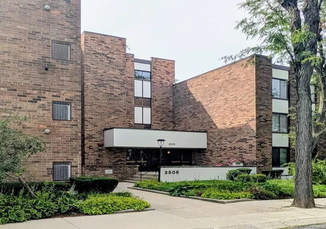 Photo 1 of Condo for sale at 3505 Lakeview Dr #104, Hazel Crest, IL 60429 | MLS# 12722269 | Listing updated on 2026-09-03