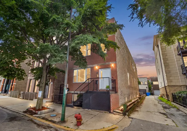 Photo 2 of Condo for sale at 1416 N Noble St #3, Chicago, IL 60642 | MLS# 12722277 | Listing updated on 2026-09-12